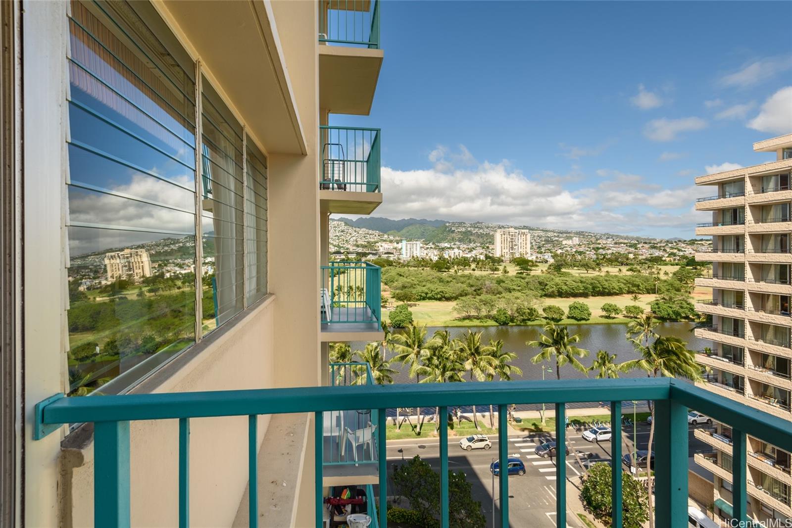 444 Kanekapolei Street Unit: 1011