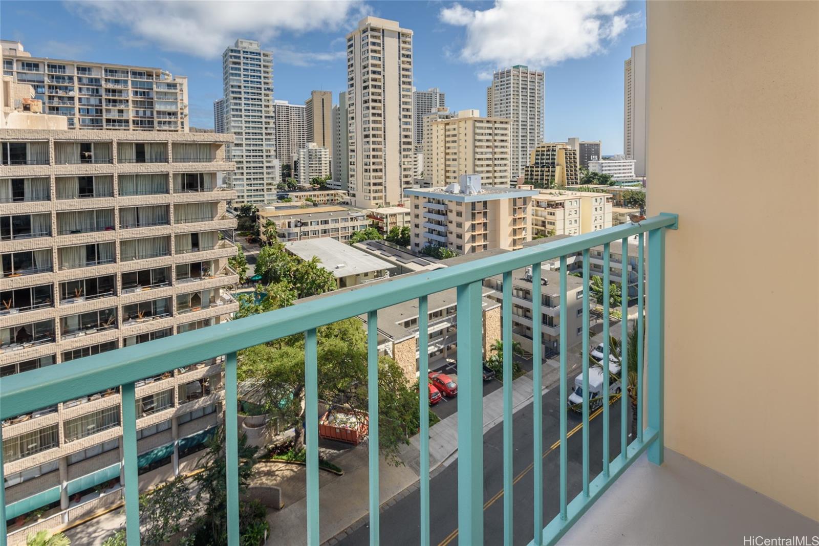 444 Kanekapolei Street Unit: 1011