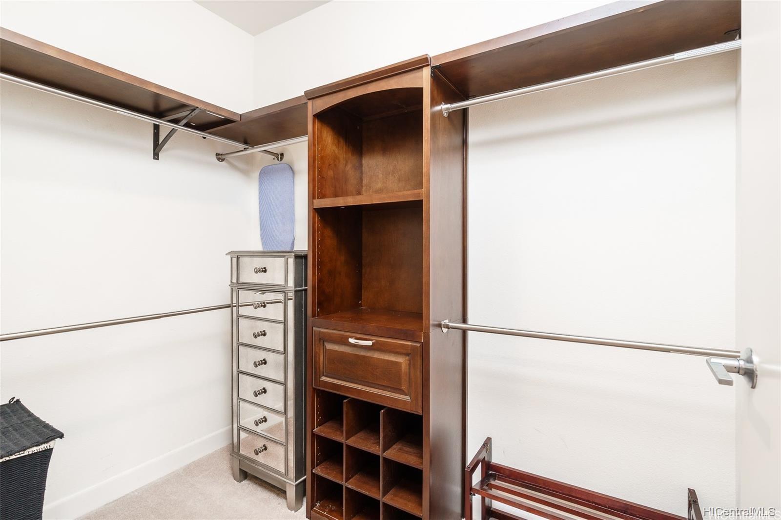 400 Keawe Street Unit: 218