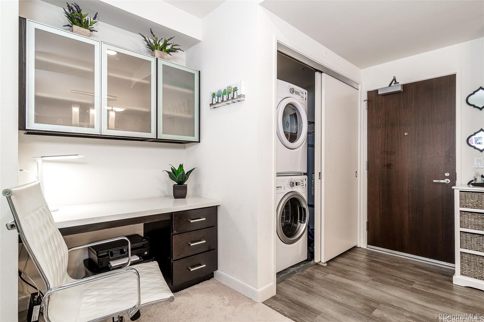 400 Keawe Street Unit: 218