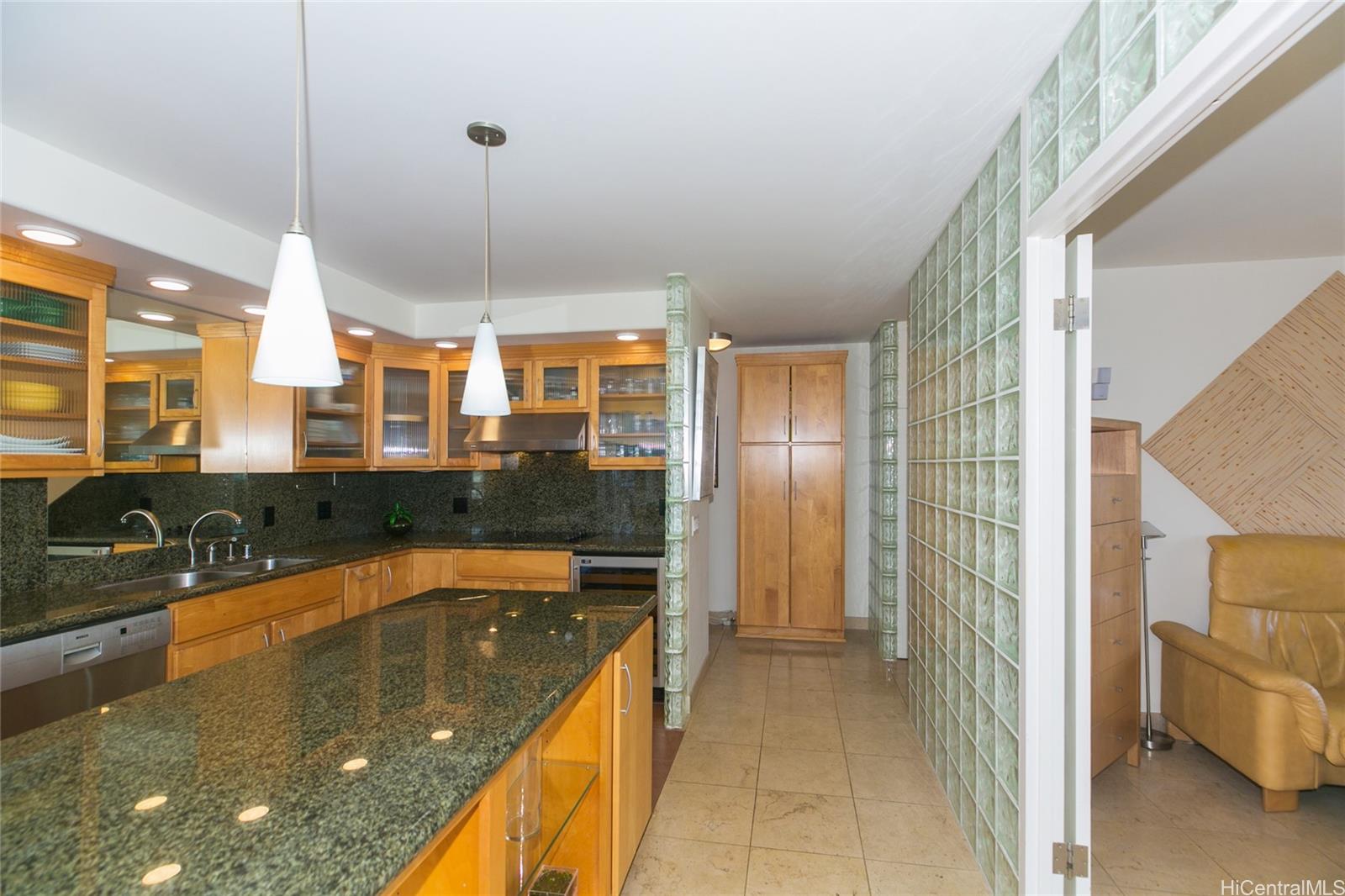 2444 Hihiwai Street Unit: 2004