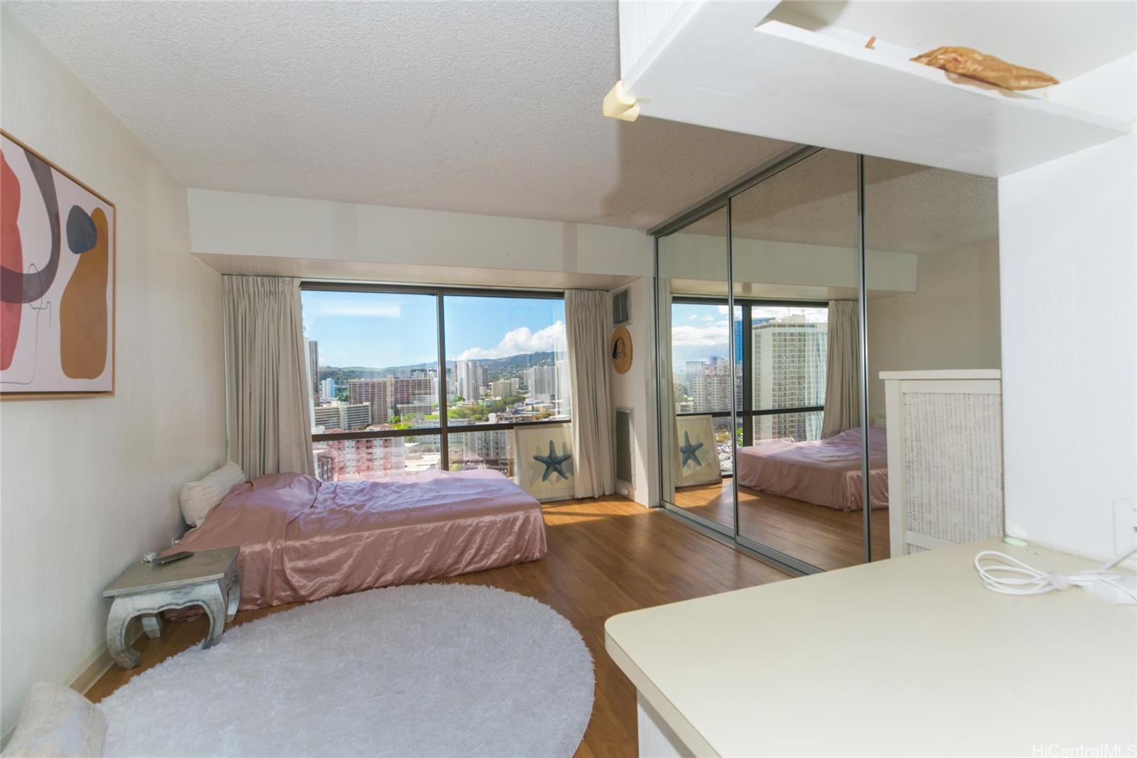 1750 Kalakaua Avenue Unit: 1901