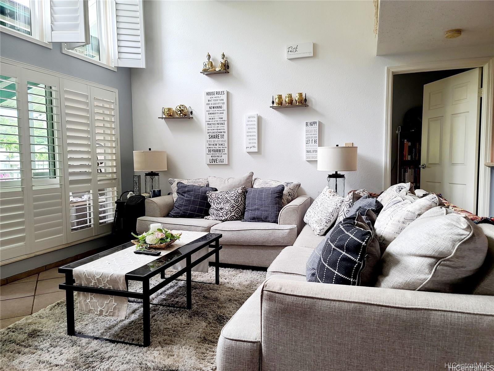 95-270 Waikalani Drive Unit: J301