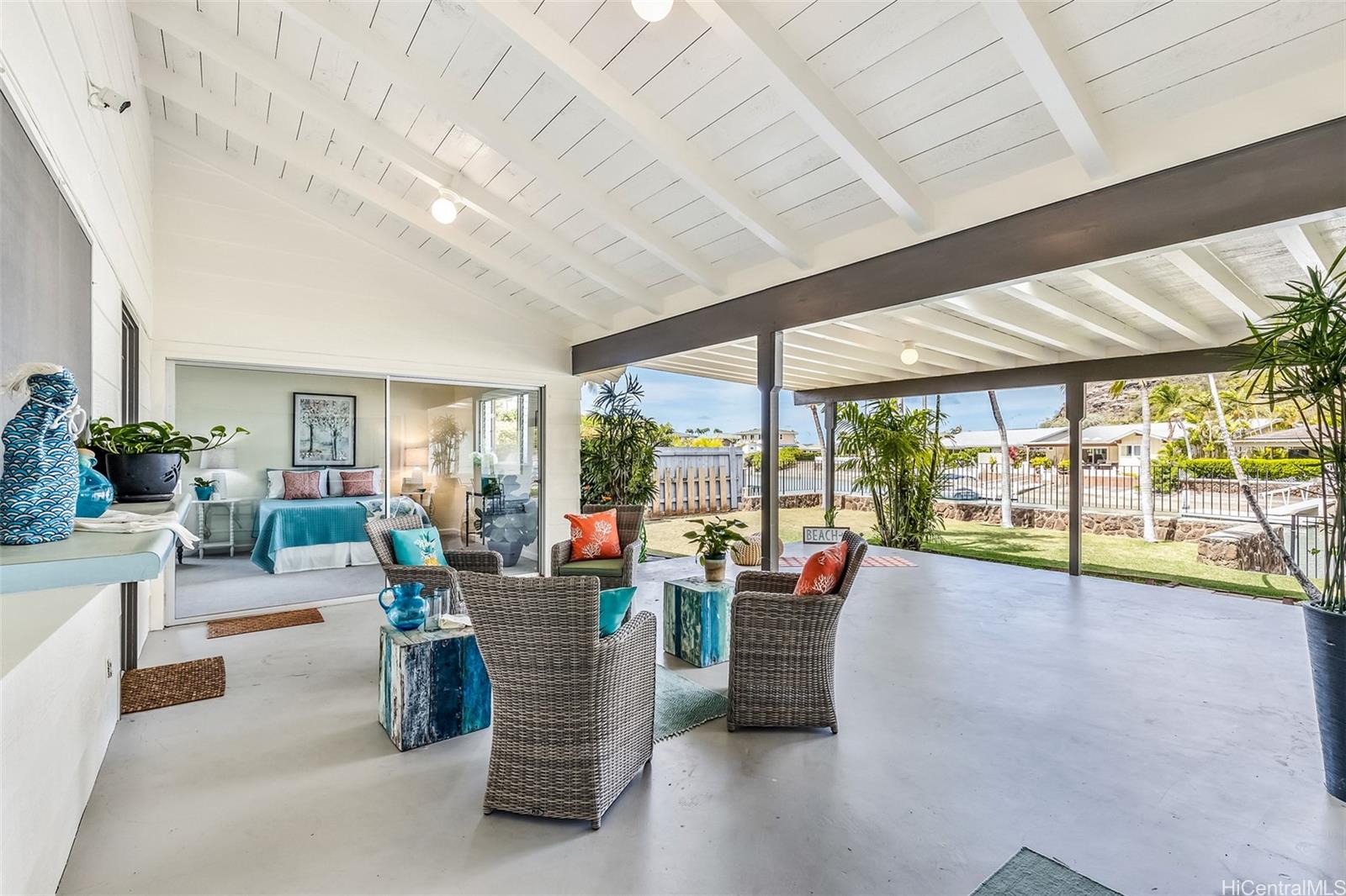 664 Kumukahi Place