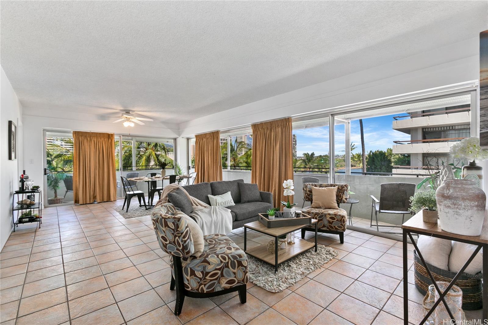 2015 Ala Wai Boulevard Unit: 4A