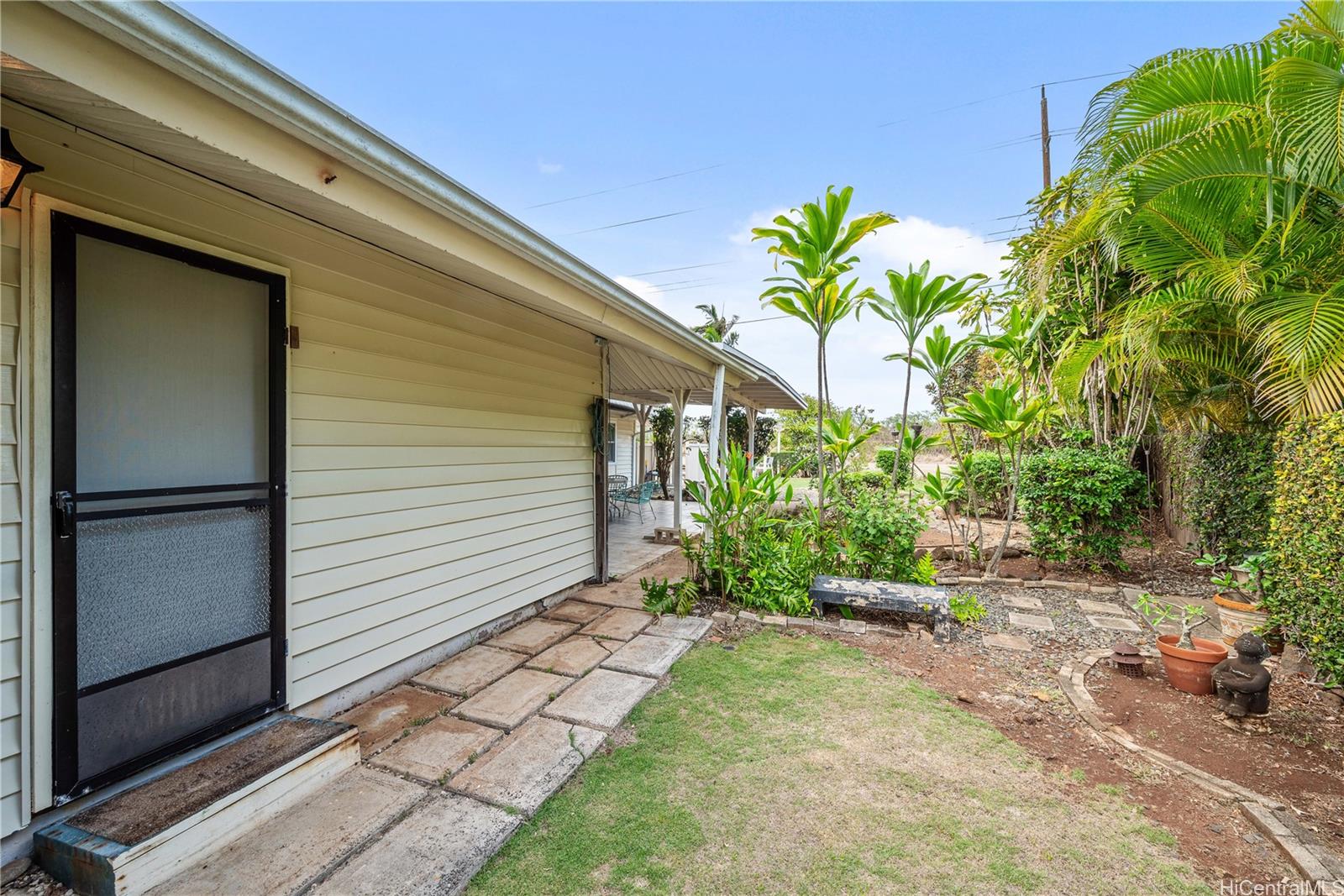 184 Aikahi Loop