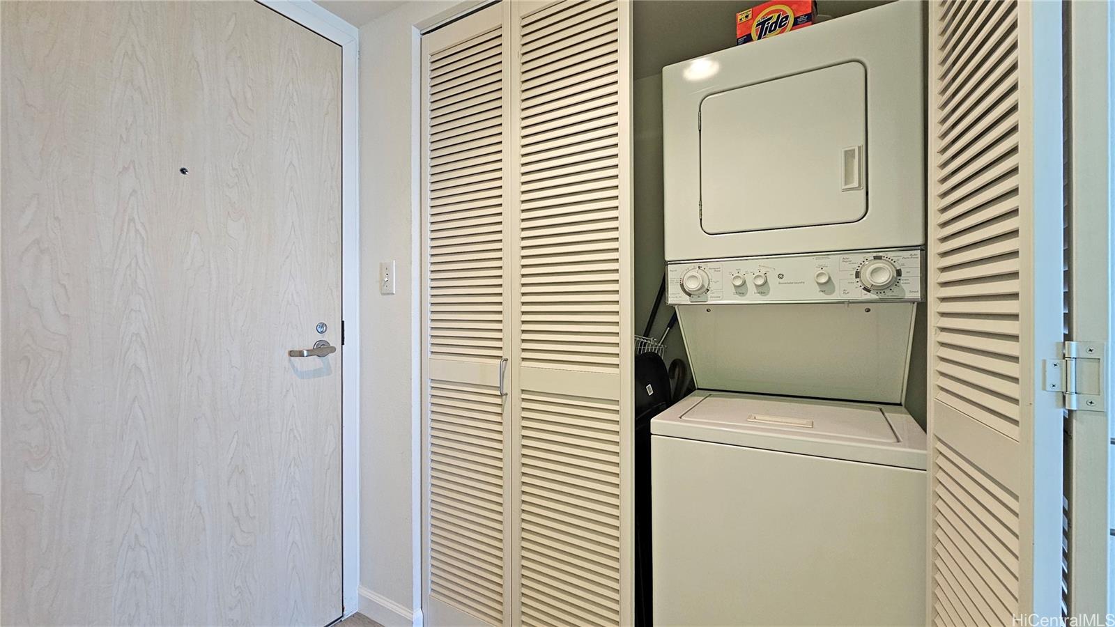 1450 Young Street Unit: 2807