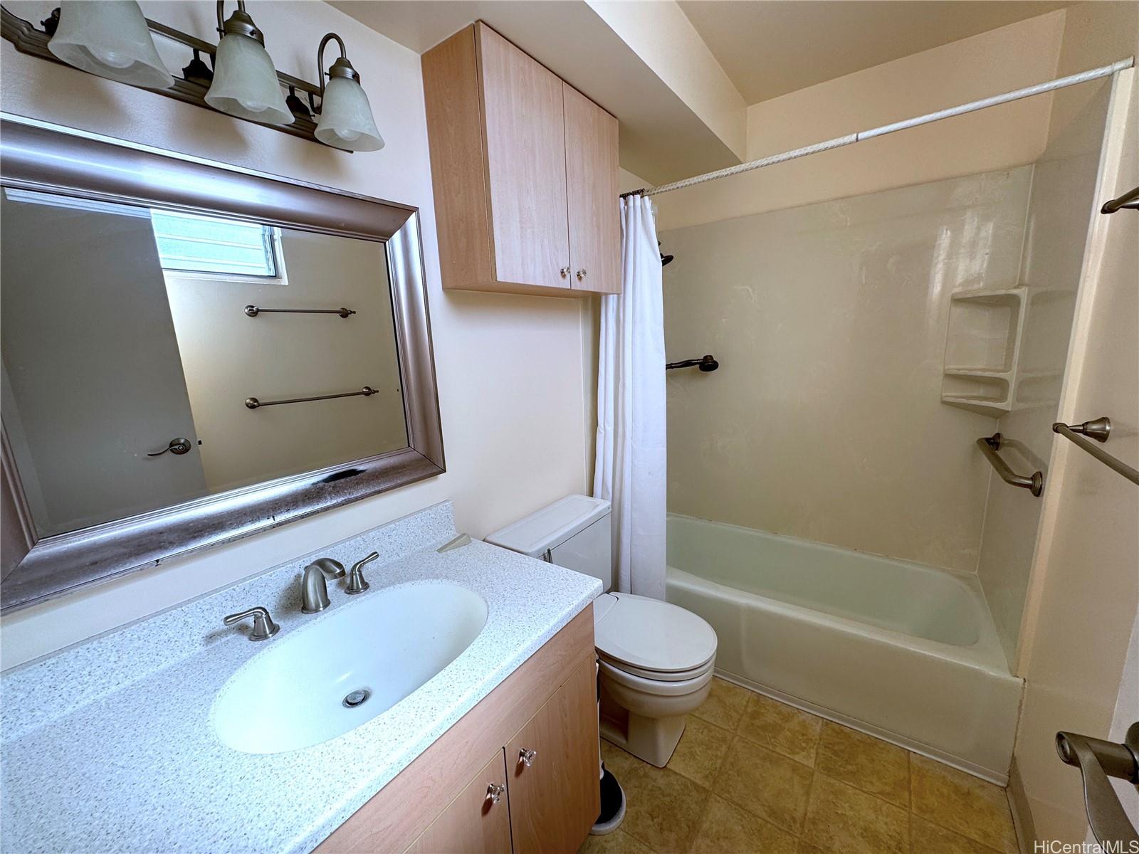 2233 Ala Wai Boulevard Unit: 8C