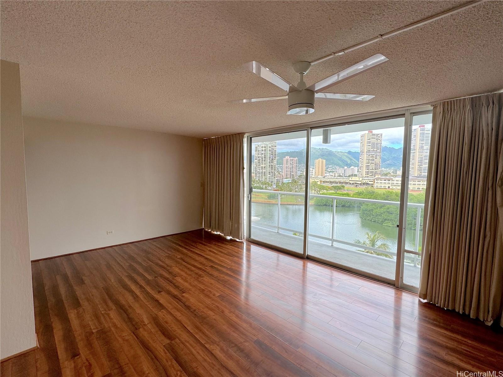 2233 Ala Wai Boulevard Unit: 8C