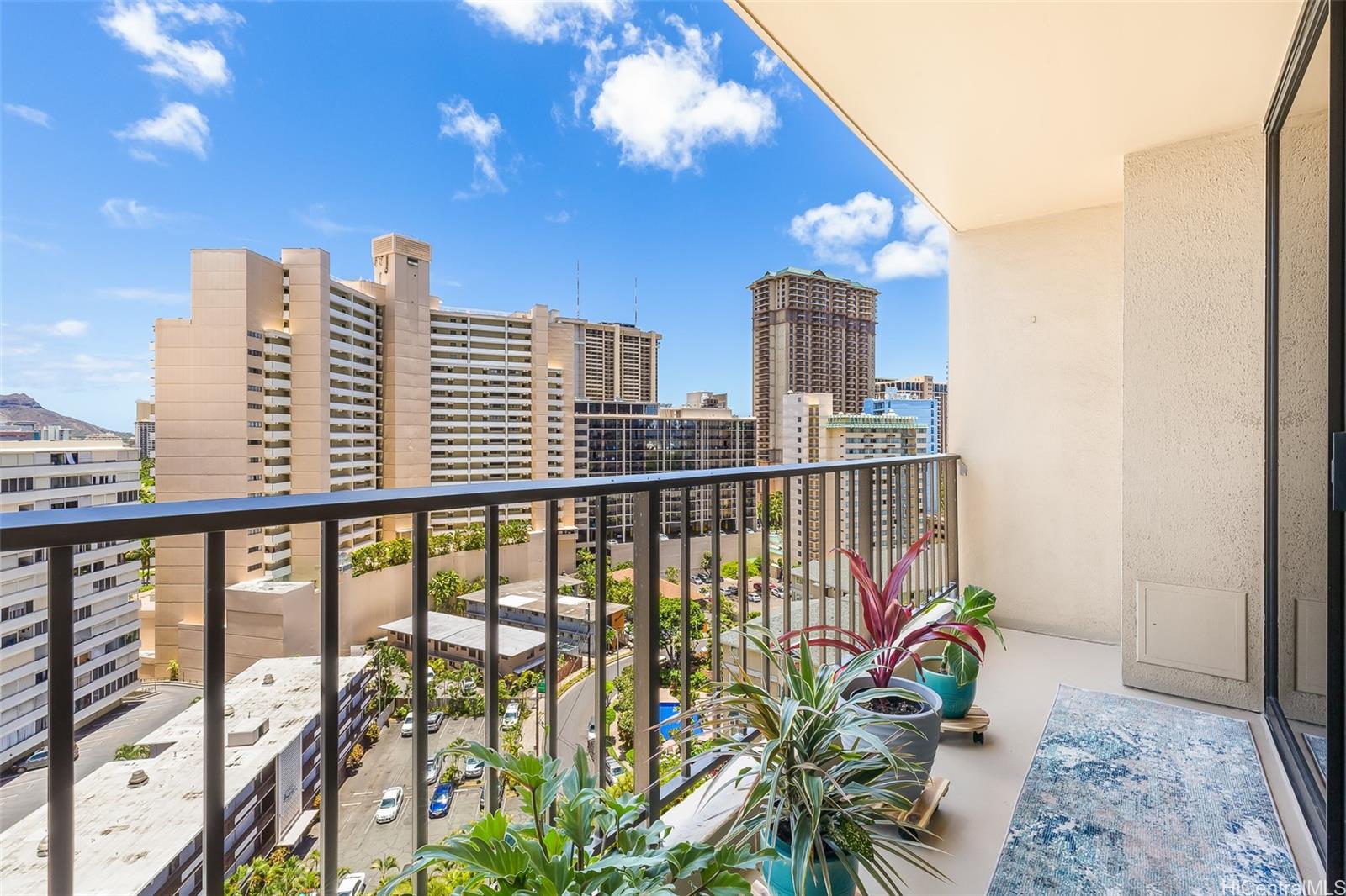 411 Hobron Lane 1507
