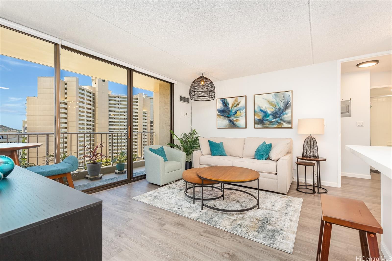 411 Hobron Lane 1507