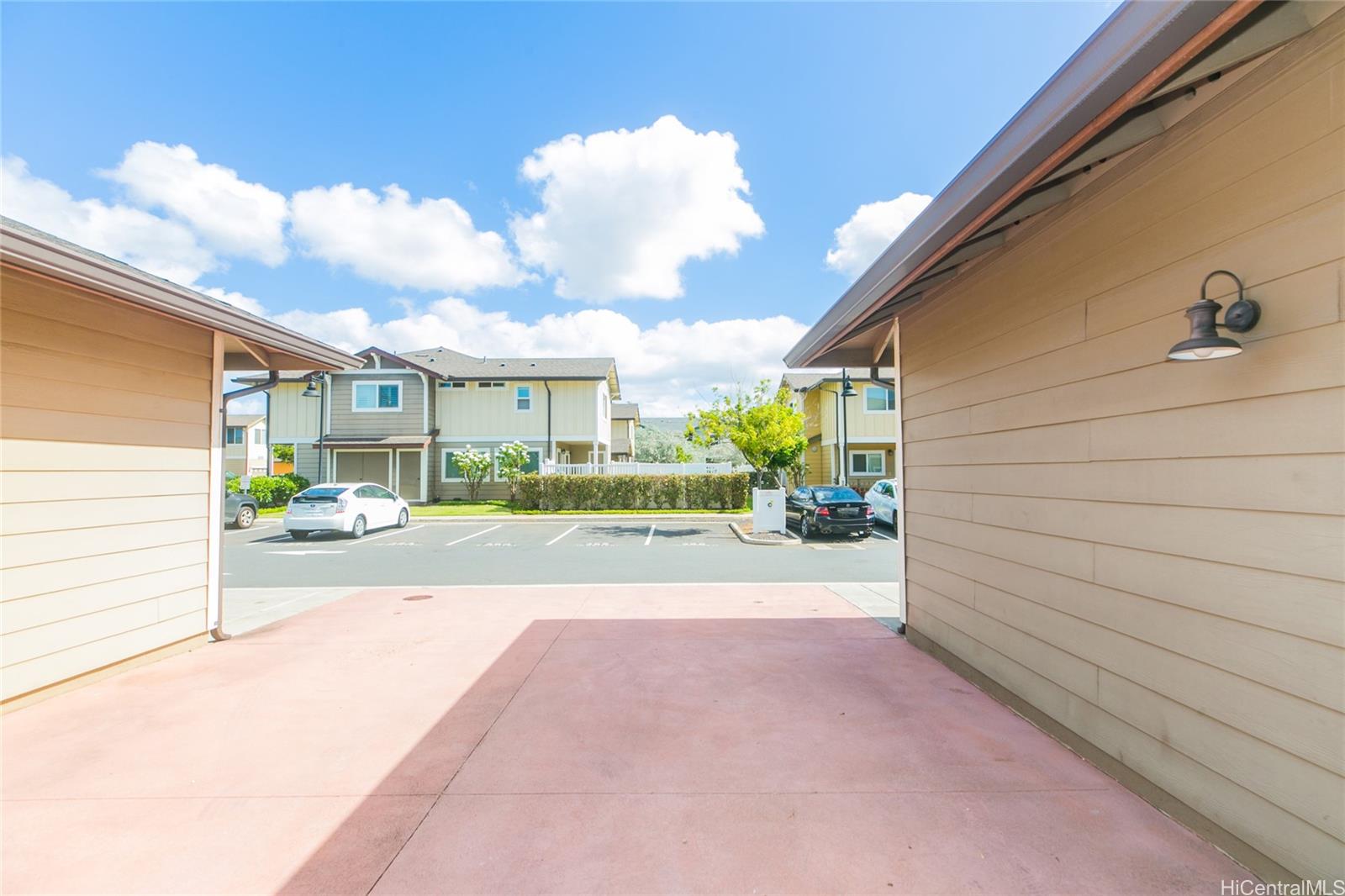 724 Kakala Street 1506