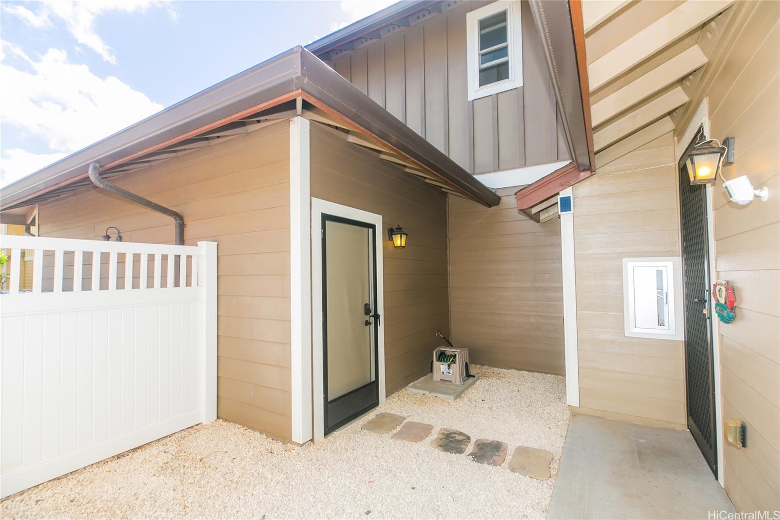 724 Kakala Street 1506