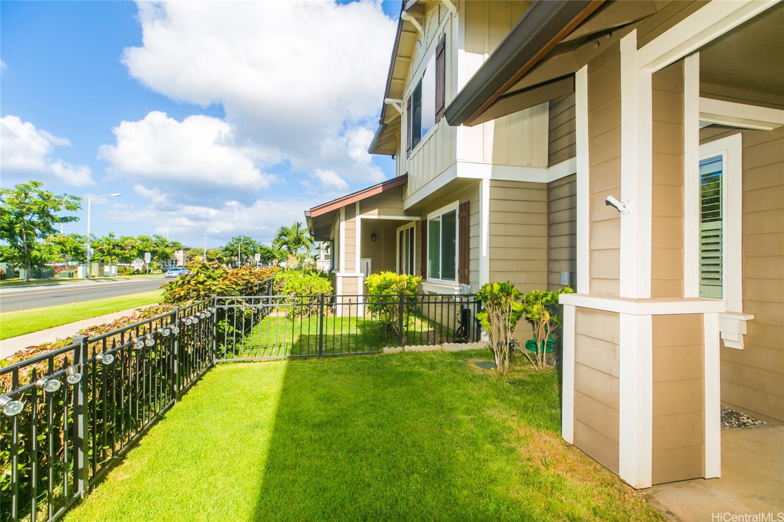 724 Kakala Street 1506