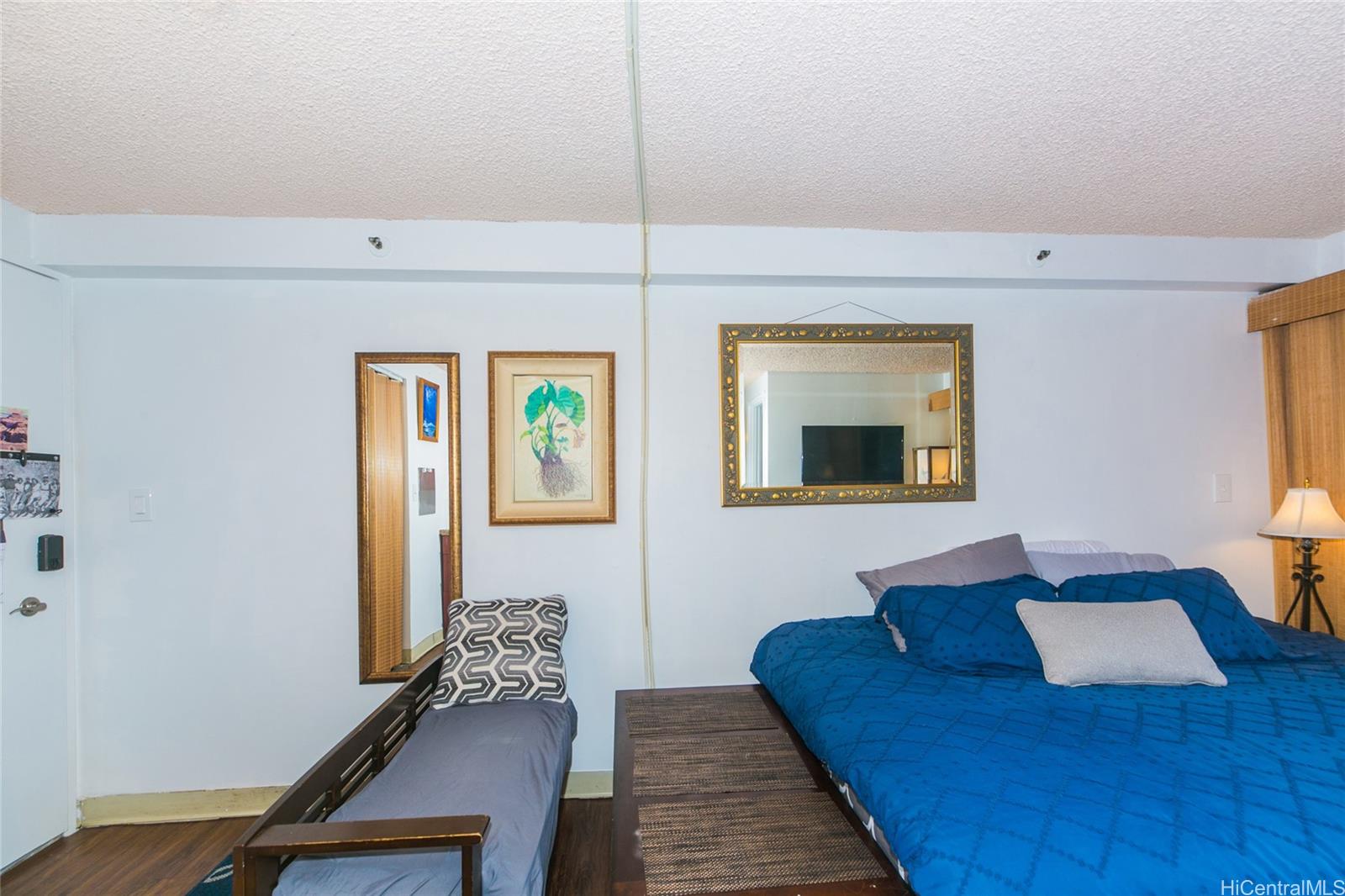 2463 Kuhio Avenue 502