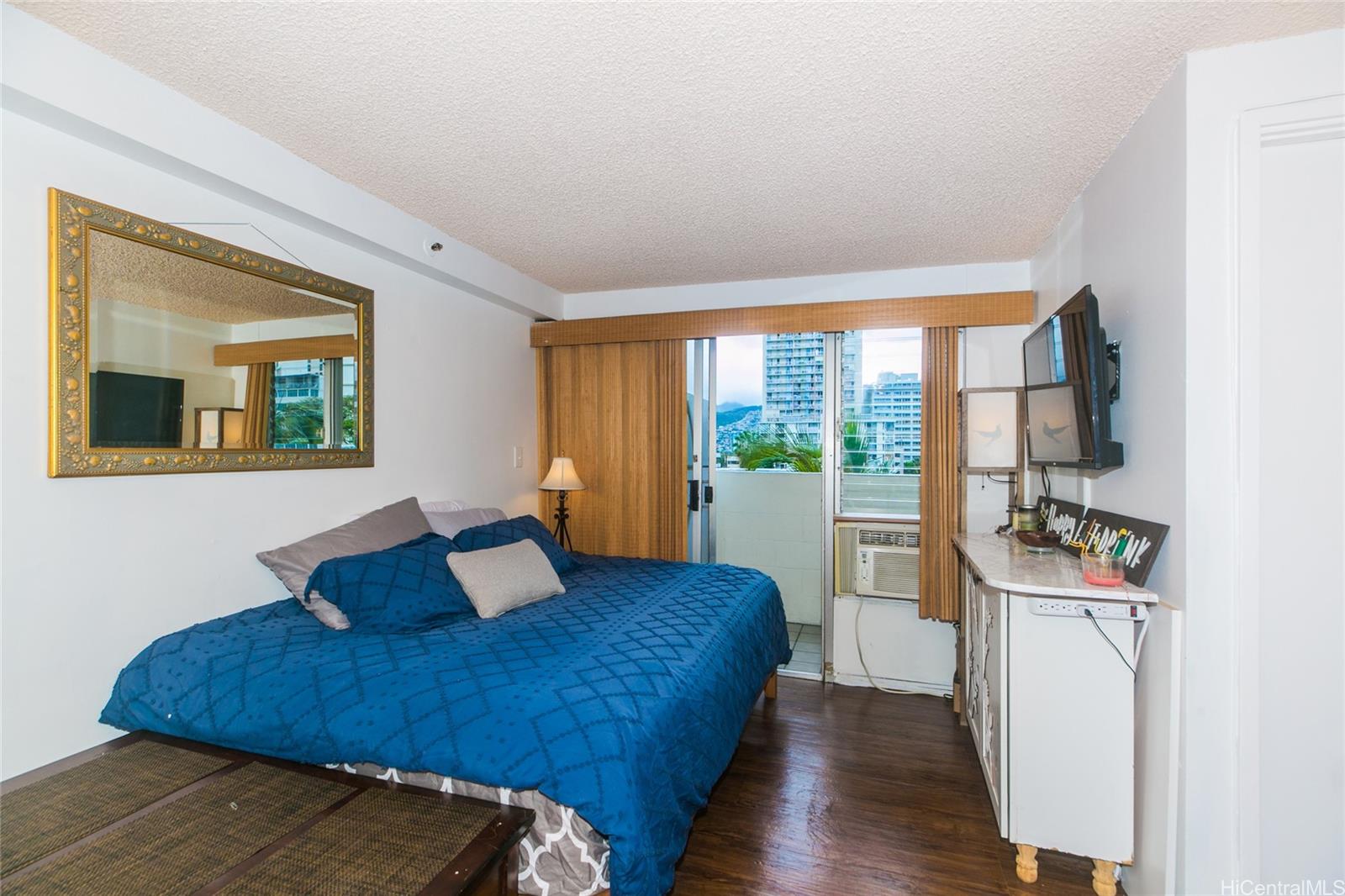 2463 Kuhio Avenue 502