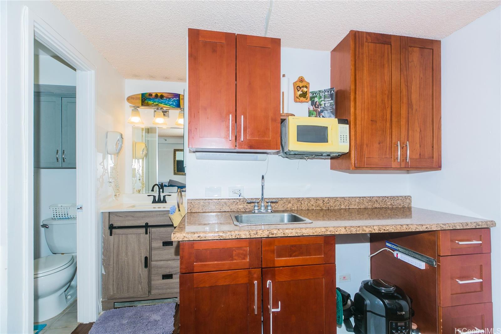 2463 Kuhio Avenue 502