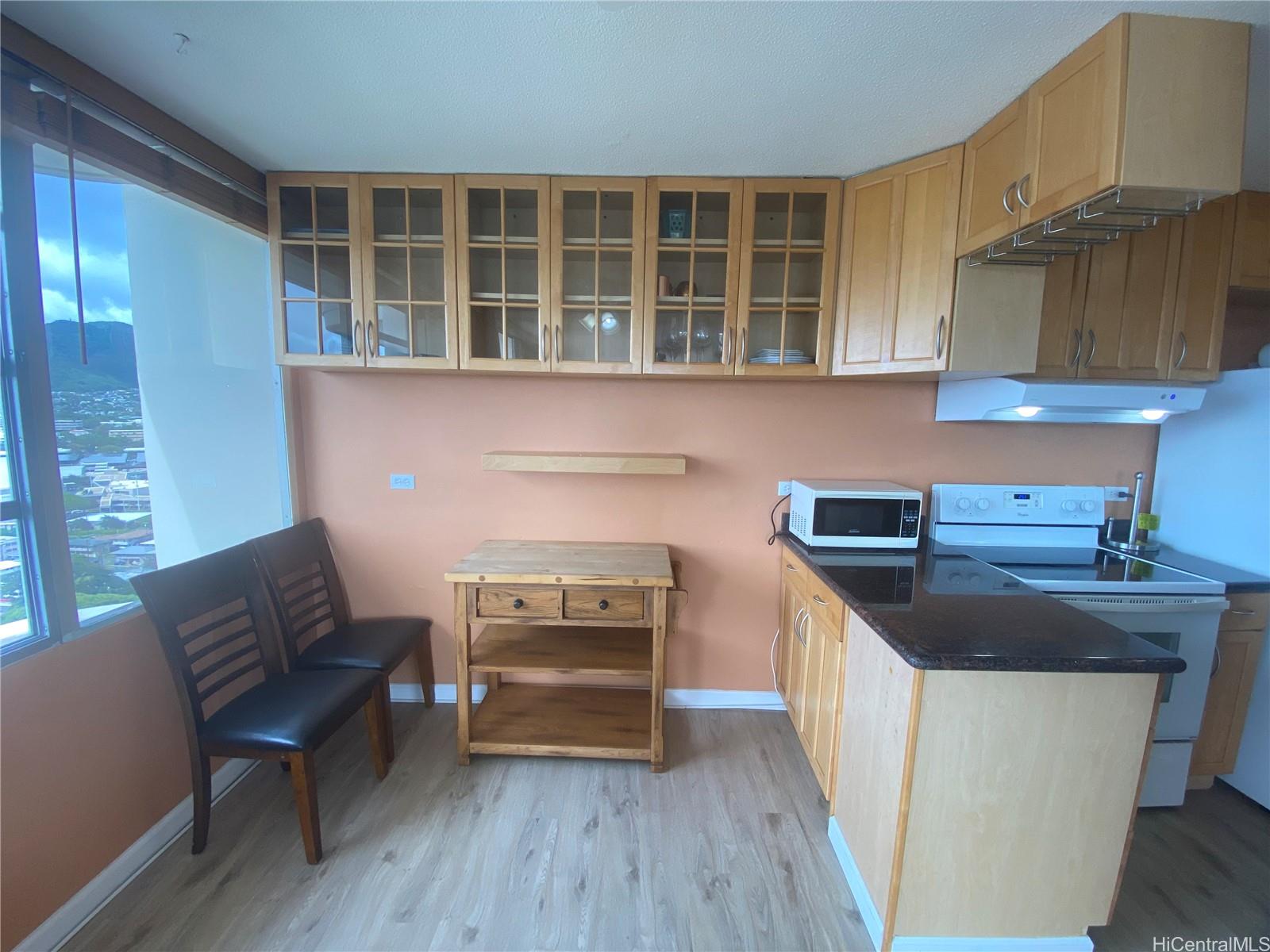 2825 S King Street 2502