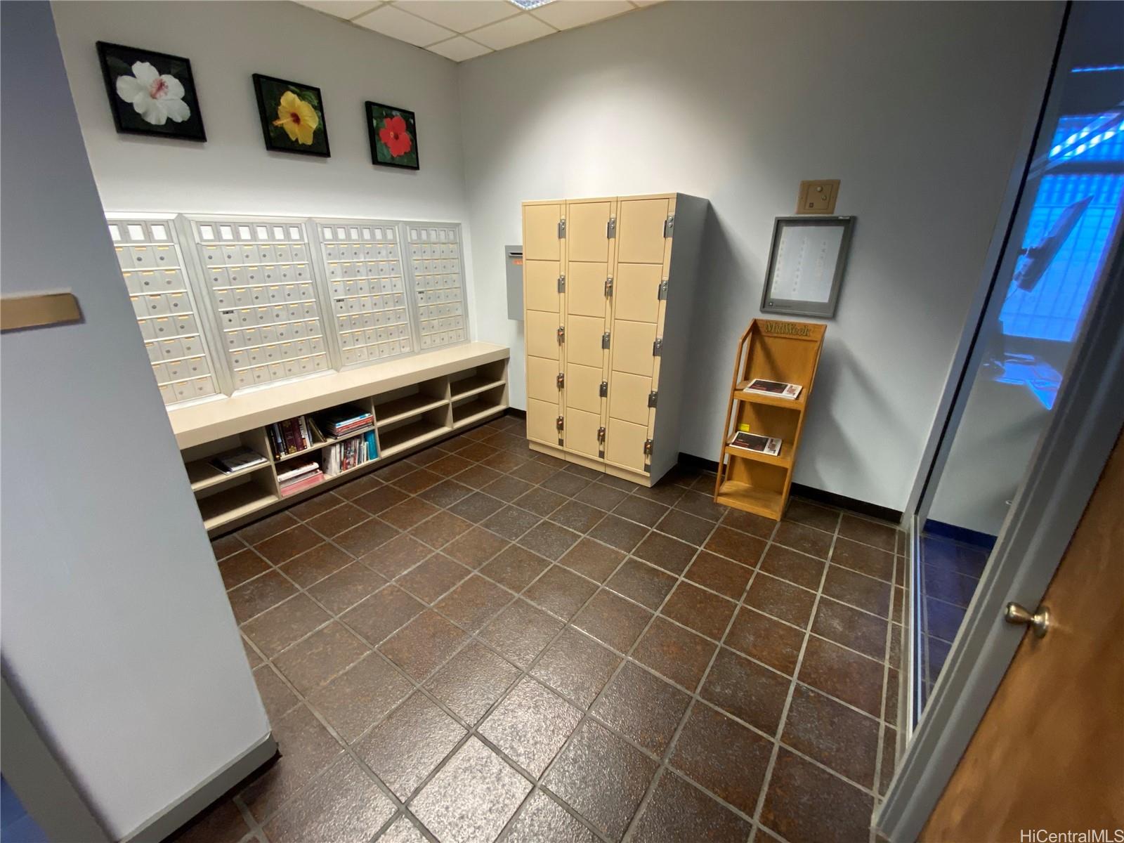 2825 S King Street 2502