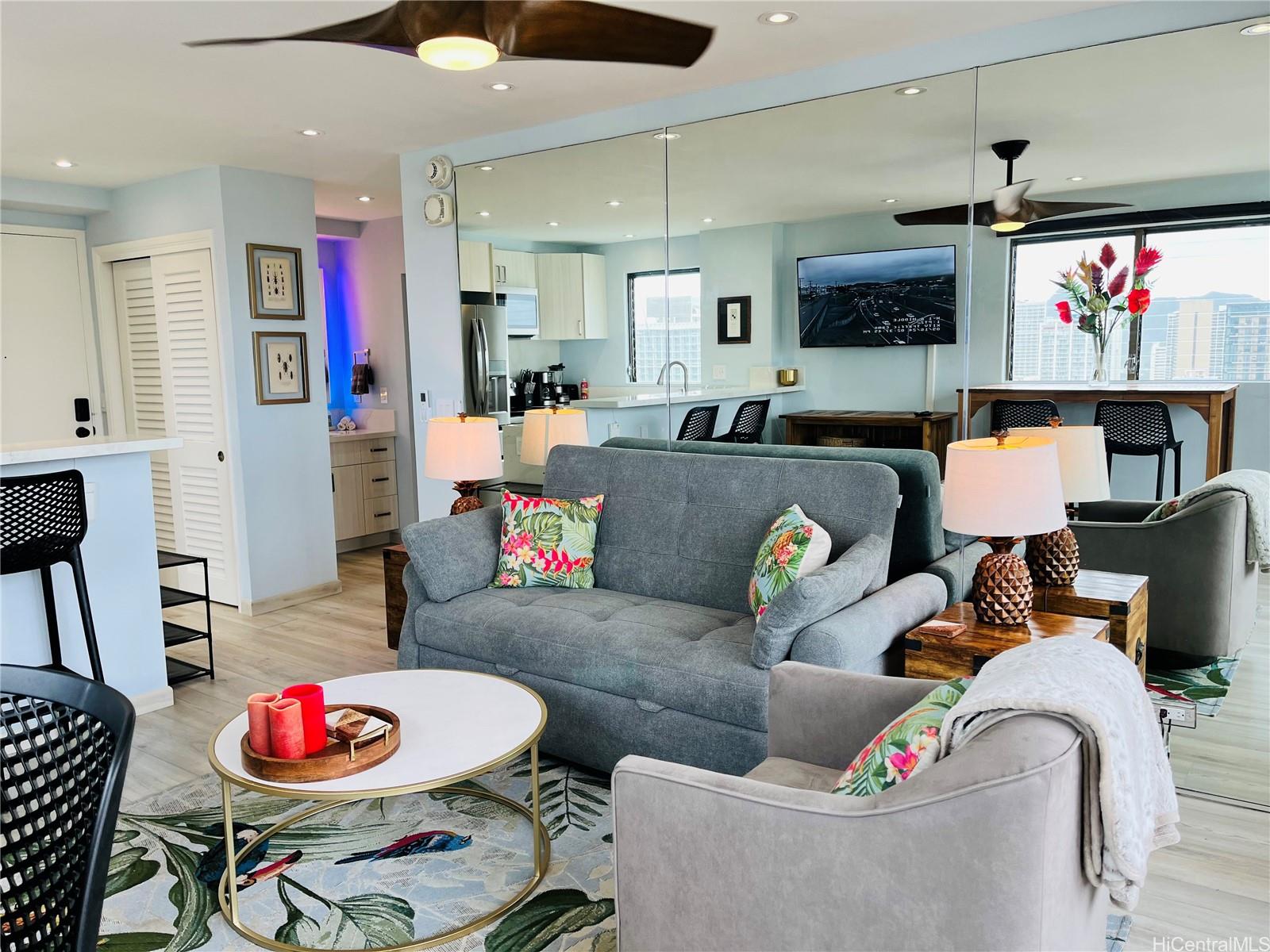 2240 Kuhio Avenue 2805