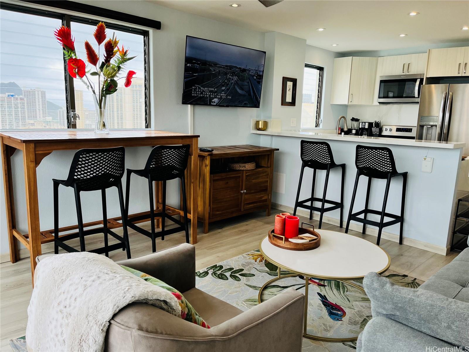 2240 Kuhio Avenue 2805