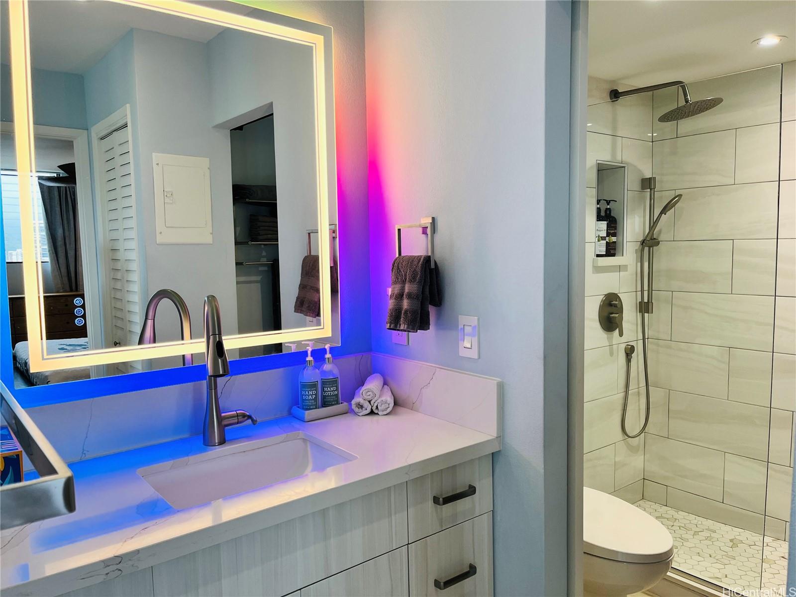 2240 Kuhio Avenue 2805