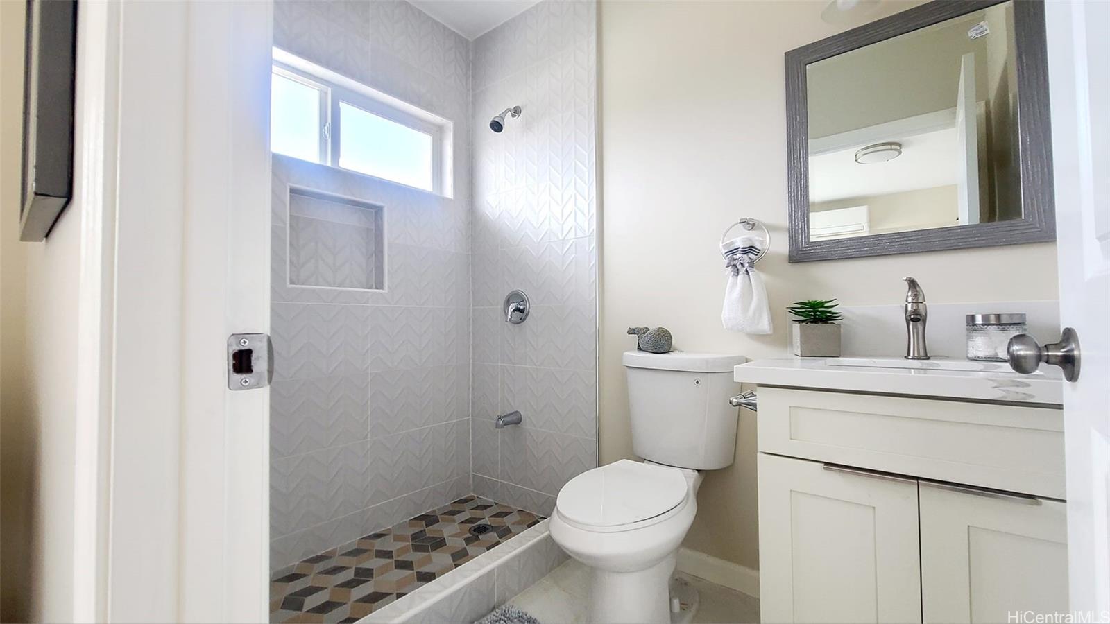 1448 B Kamehameha IV Road