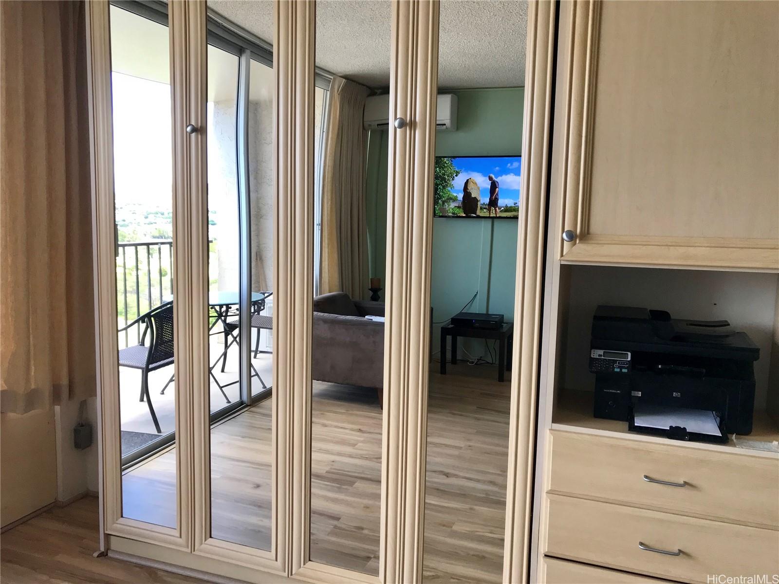 2345 Ala Wai Boulevard 1813
