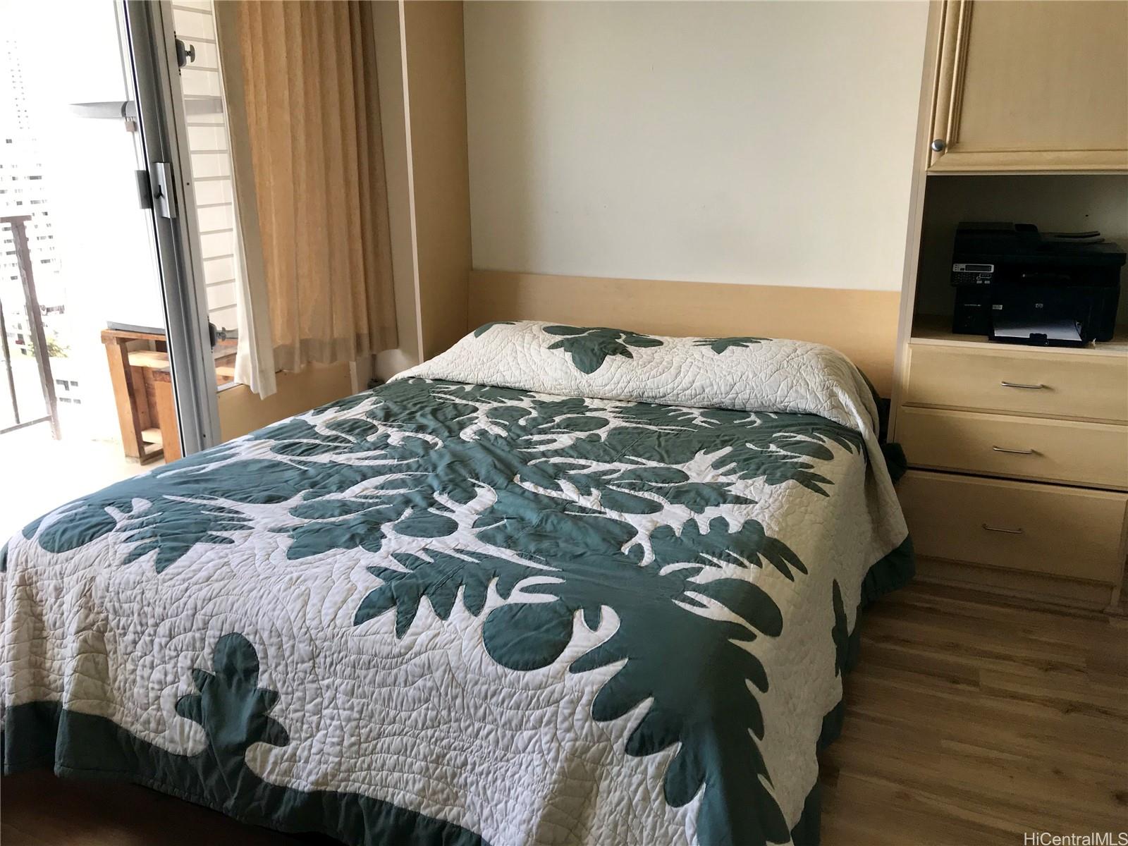 2345 Ala Wai Boulevard 1813