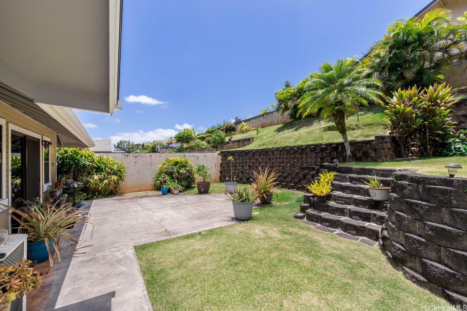 95-1028 Aoakua Street