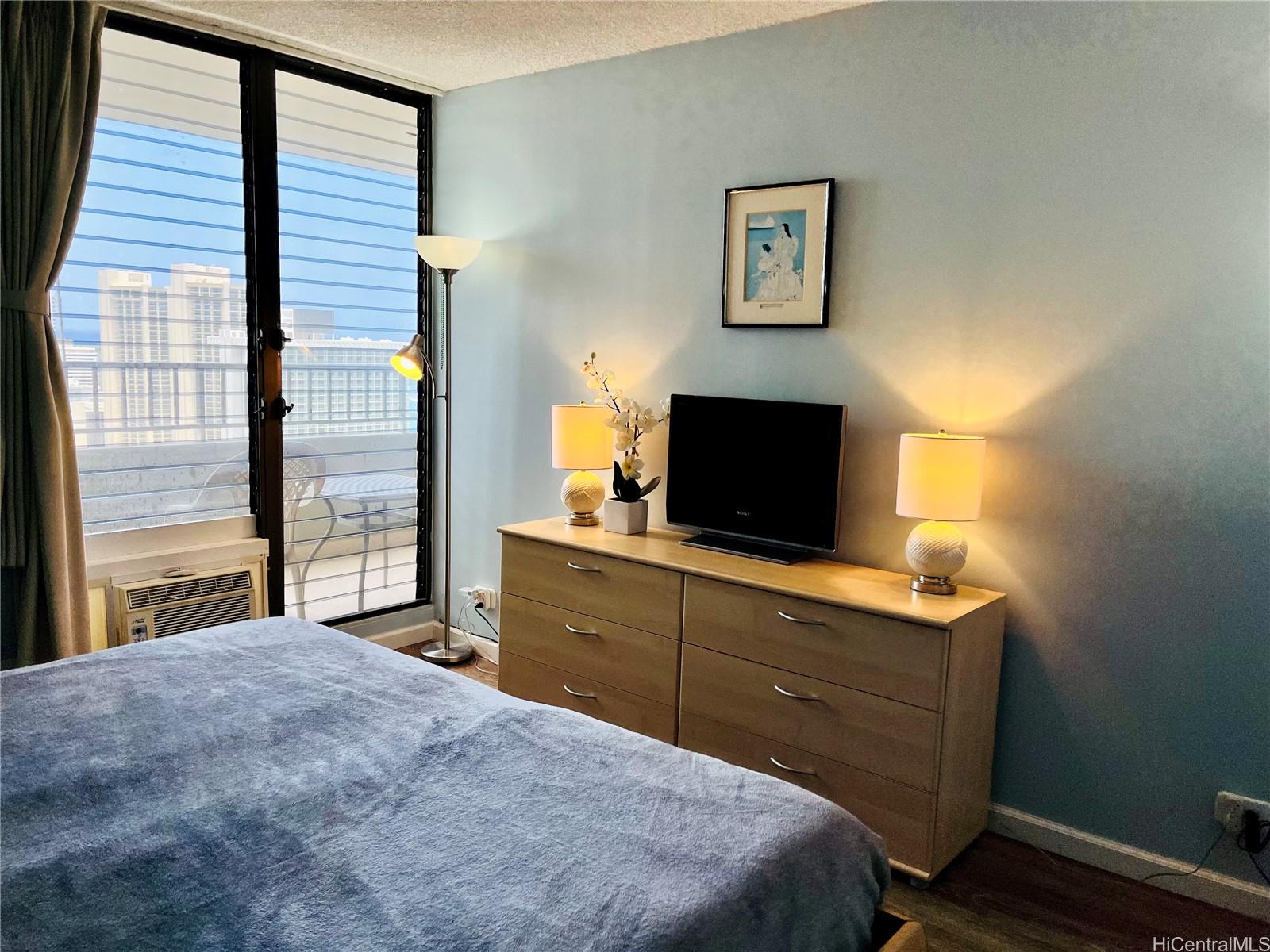 2240 Kuhio Avenue 3303