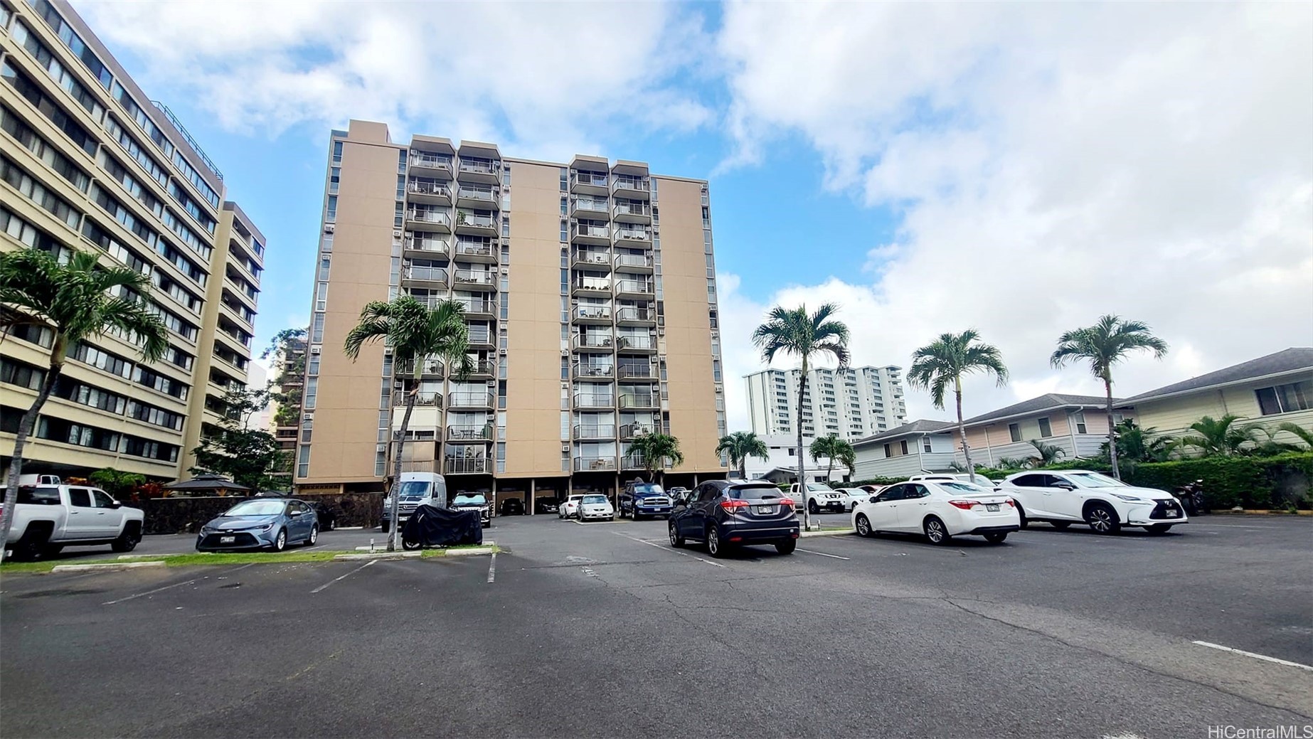 1050 Kinau Street 801