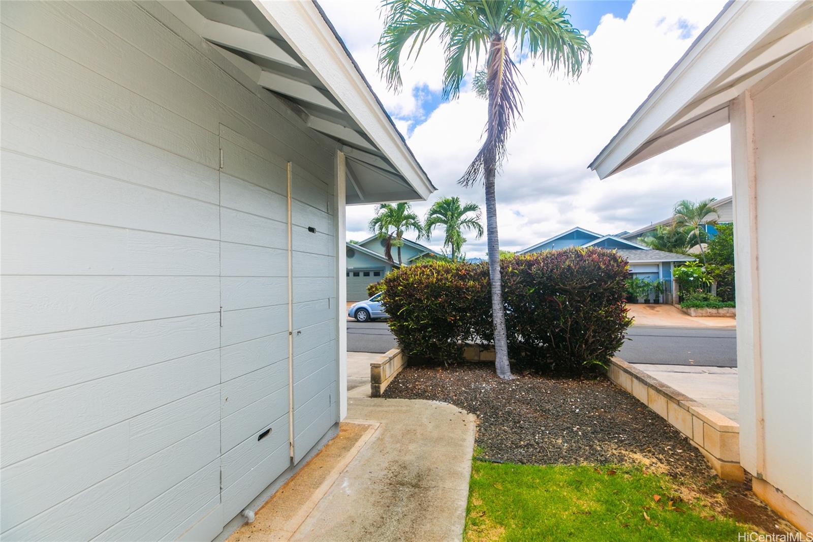 91-1065 Pohahawai Place