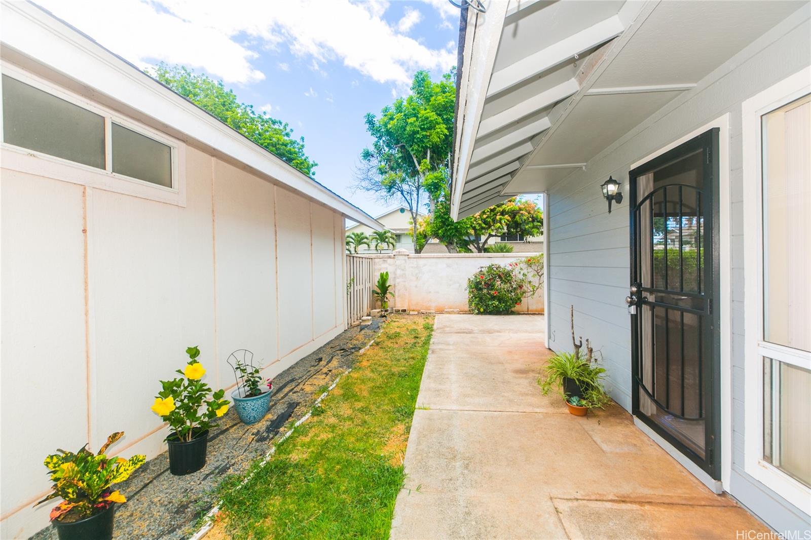 91-1065 Pohahawai Place