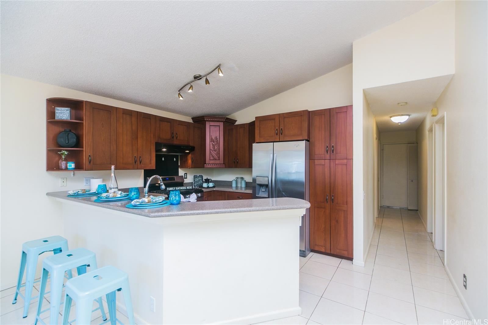 91-1065 Pohahawai Place