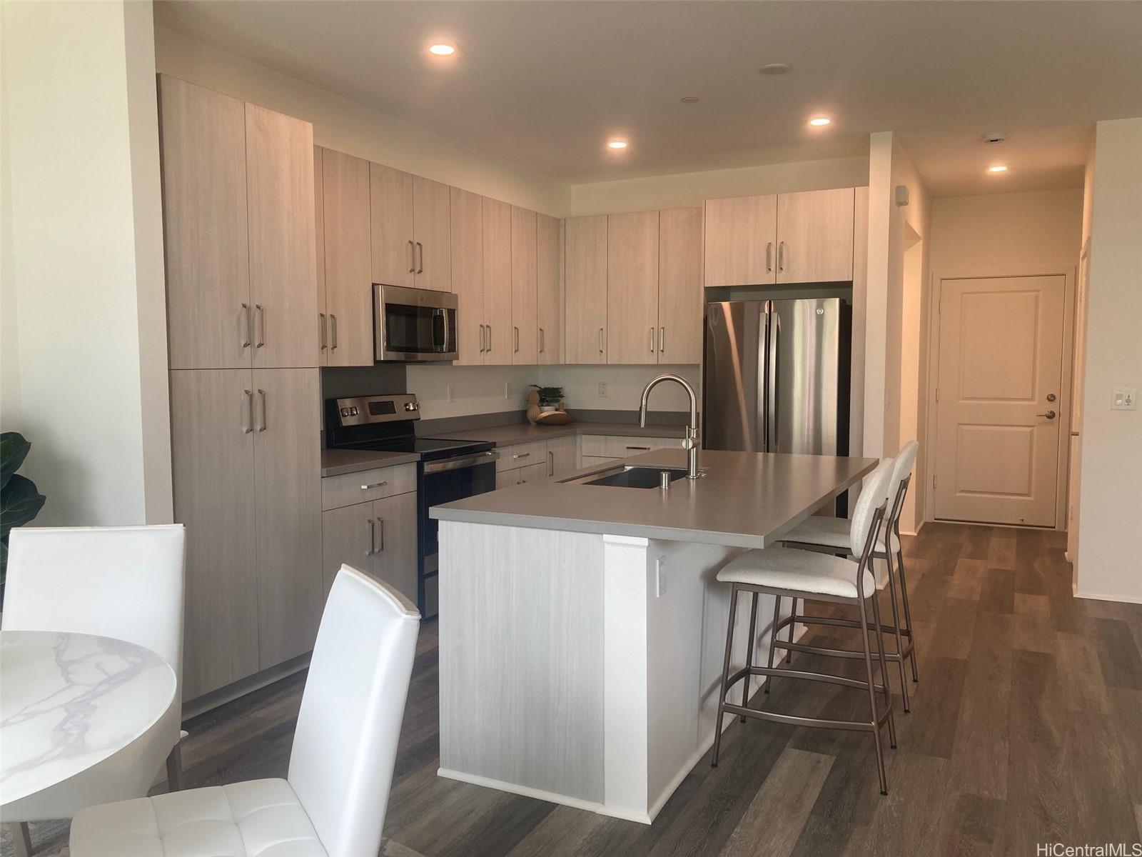 91-1101 Franklin D Roosevelt Avenue 154