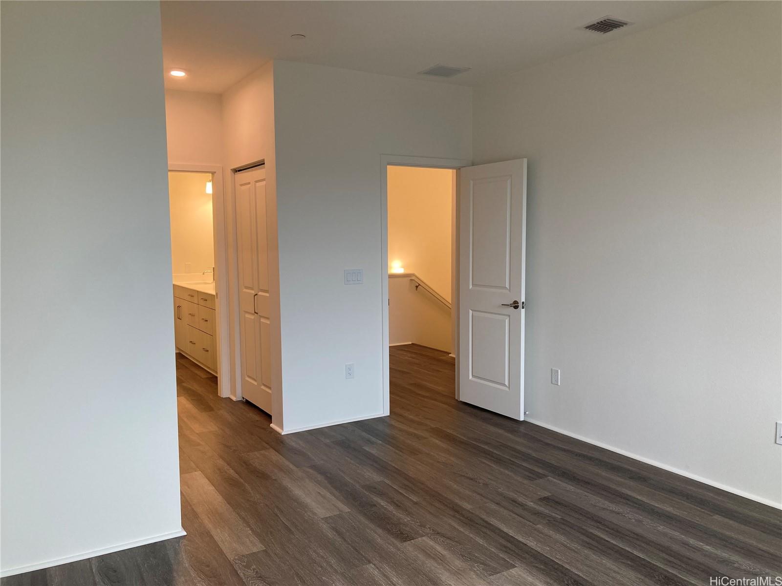 91-1101 Franklin D Roosevelt Avenue 154