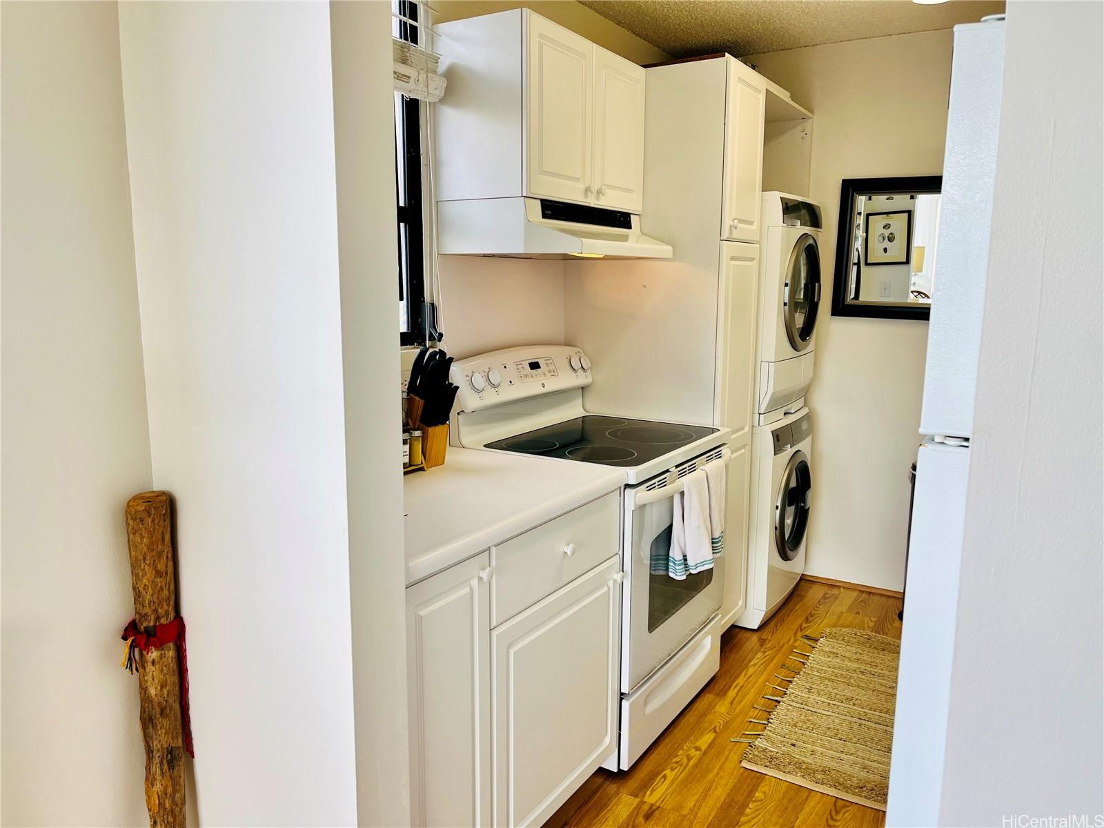 2410 Cleghorn Street 3001