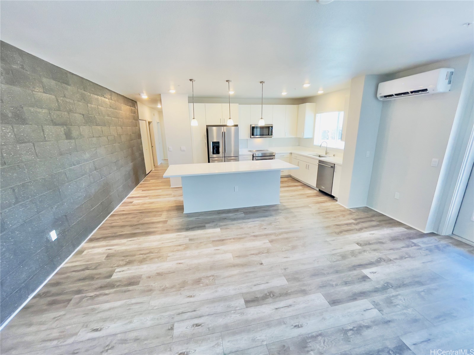 91-3641 Iwikuamoo Street 6211