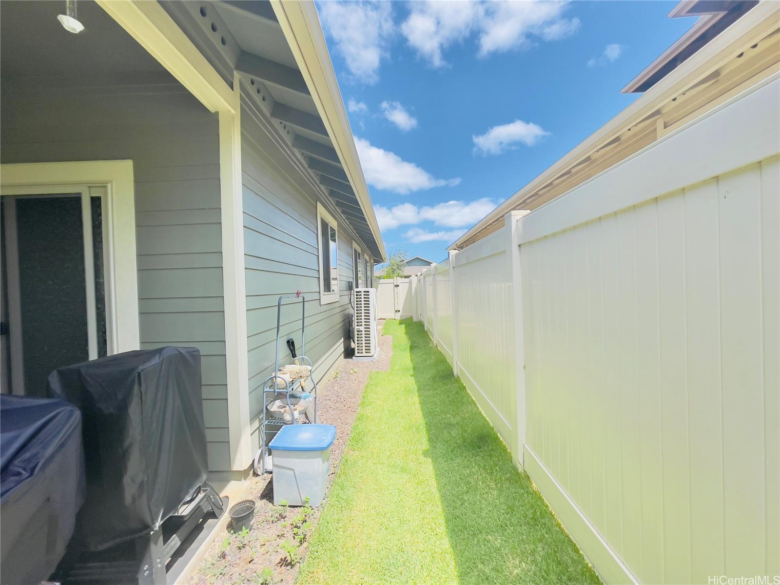 91-1512 Laauala Street