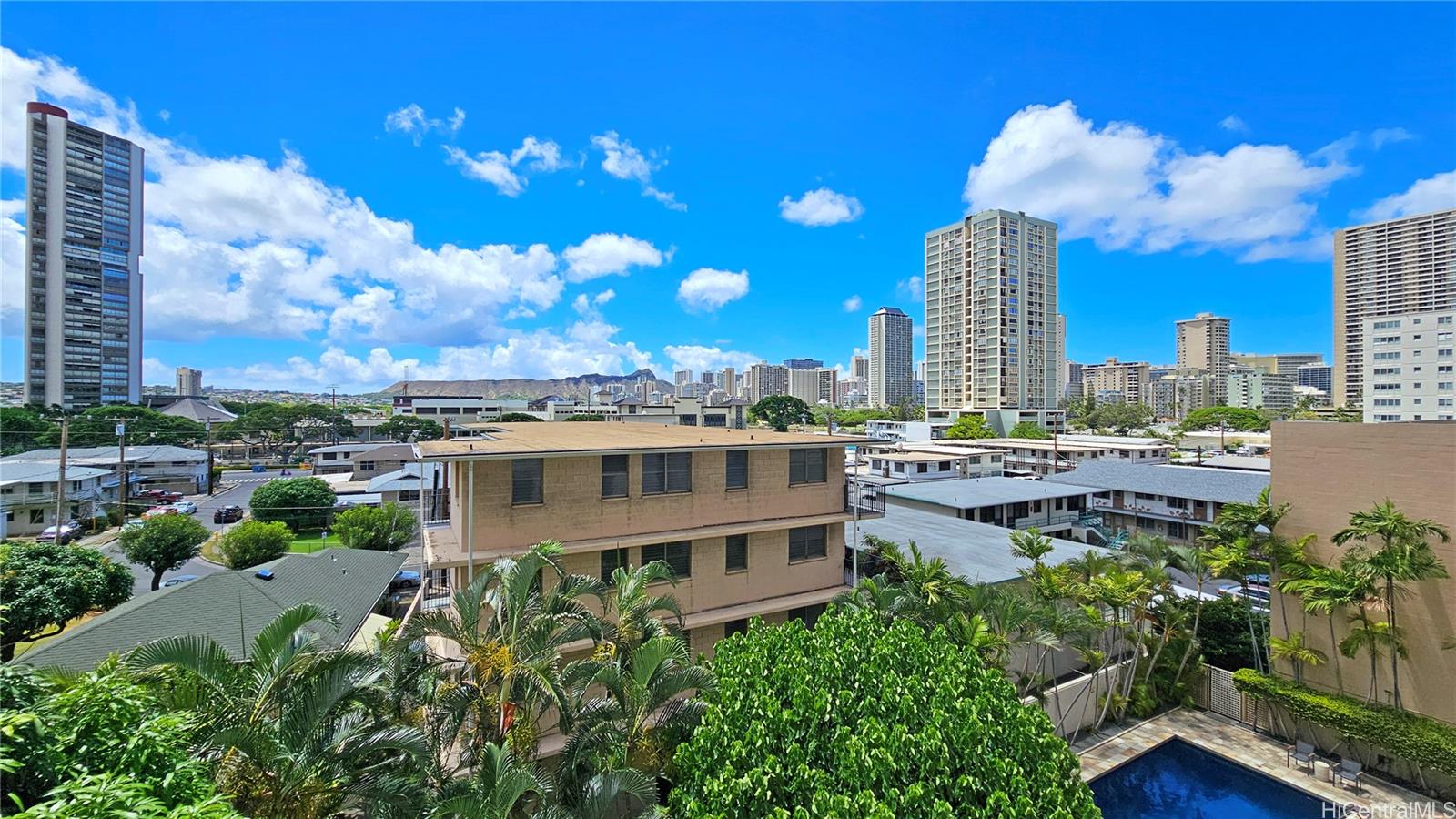 555 University Avenue 403
