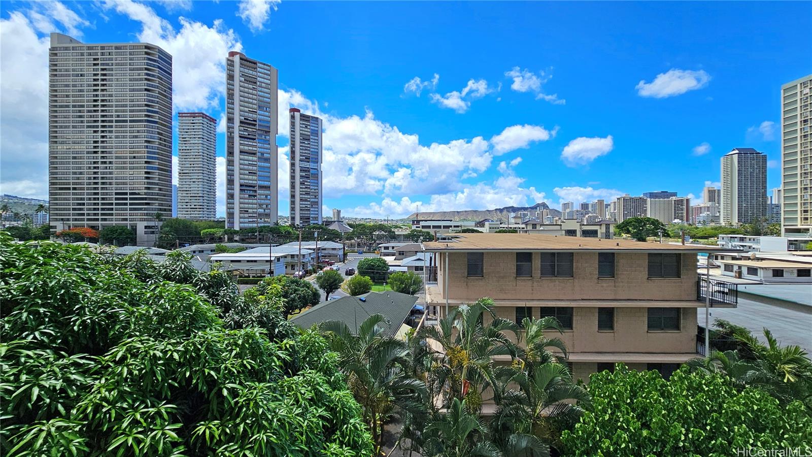555 University Avenue 403