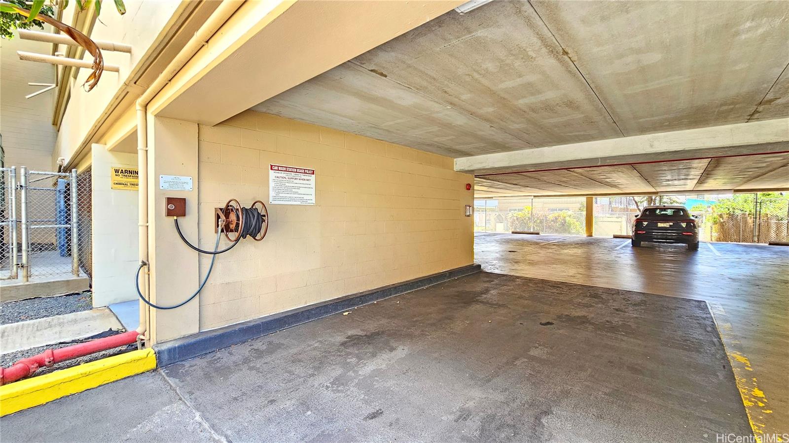 555 University Avenue 403