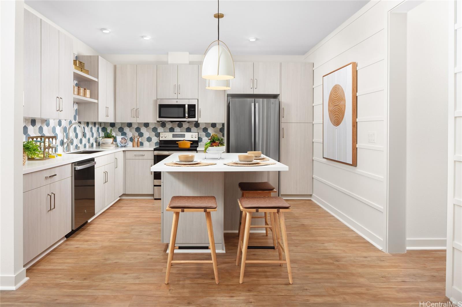91-1101 Franklin D Roosevelt Avenue 166