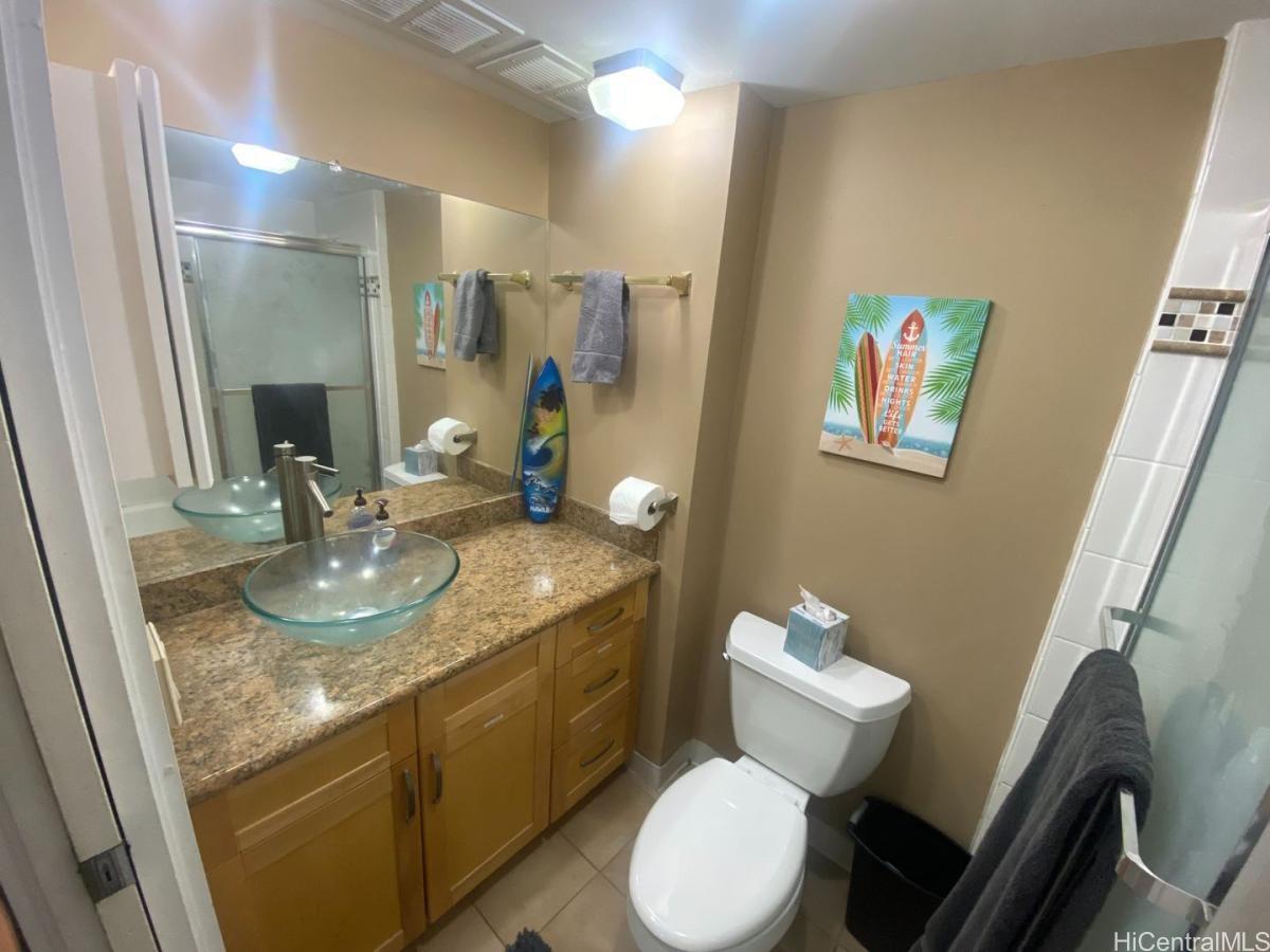 419 Keoniana Street 604