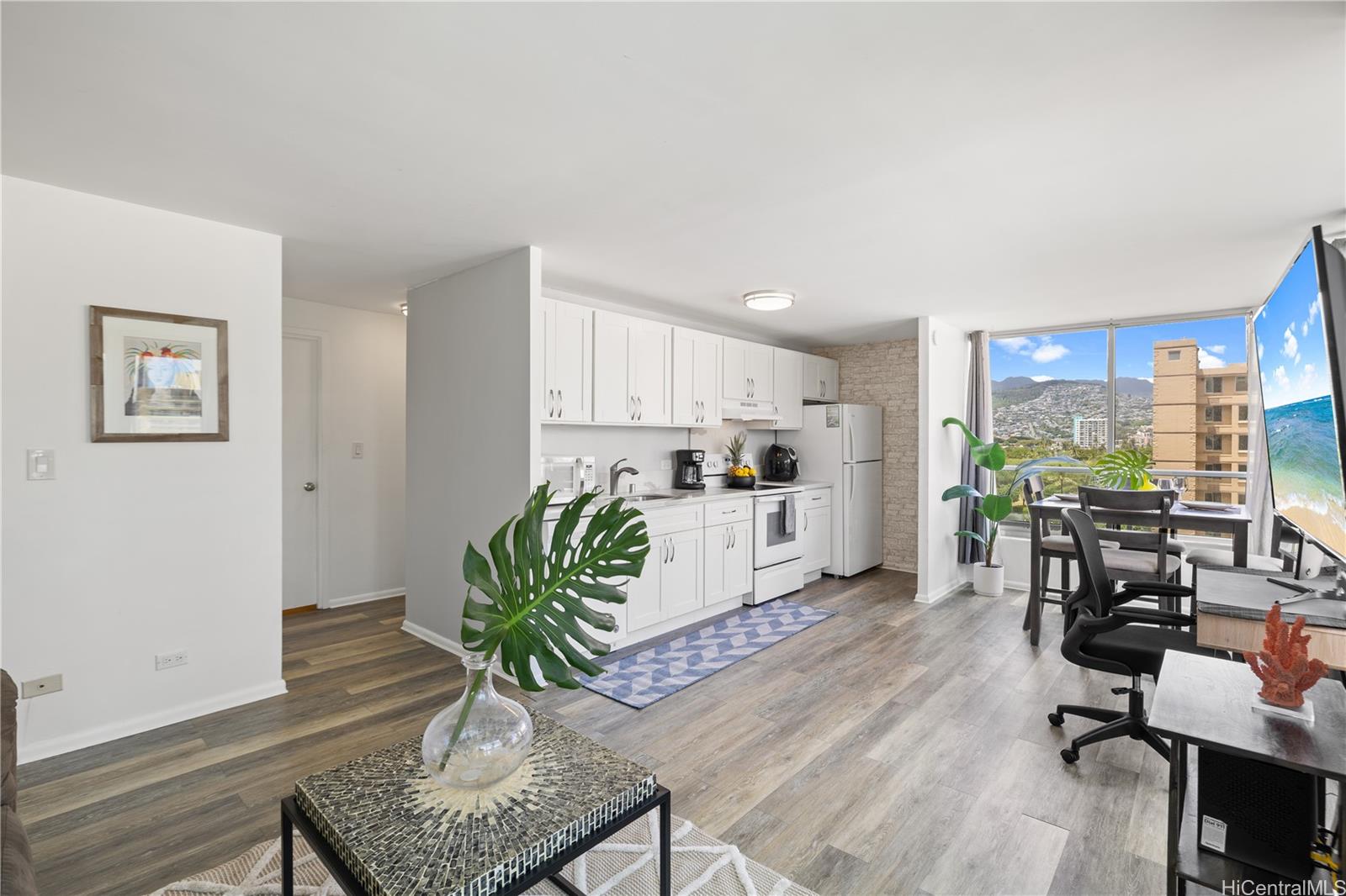 2421 Tusitala Street 701