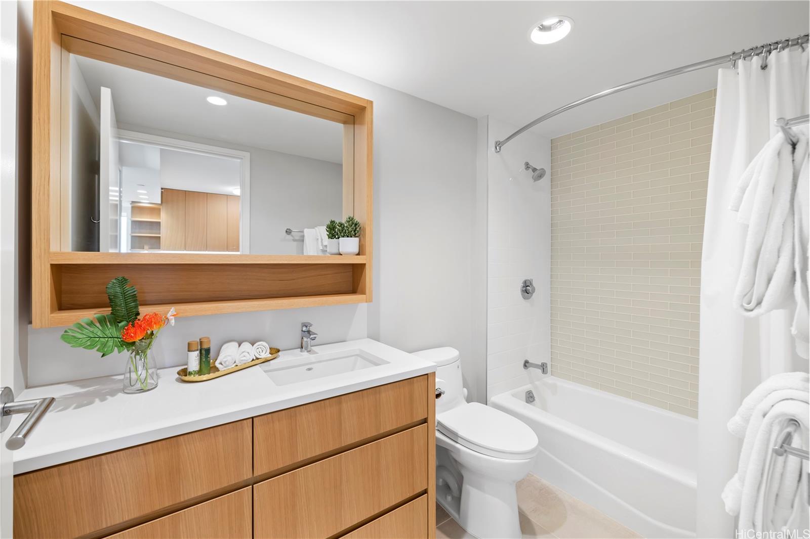 1388 Kapiolani Boulevard 4111