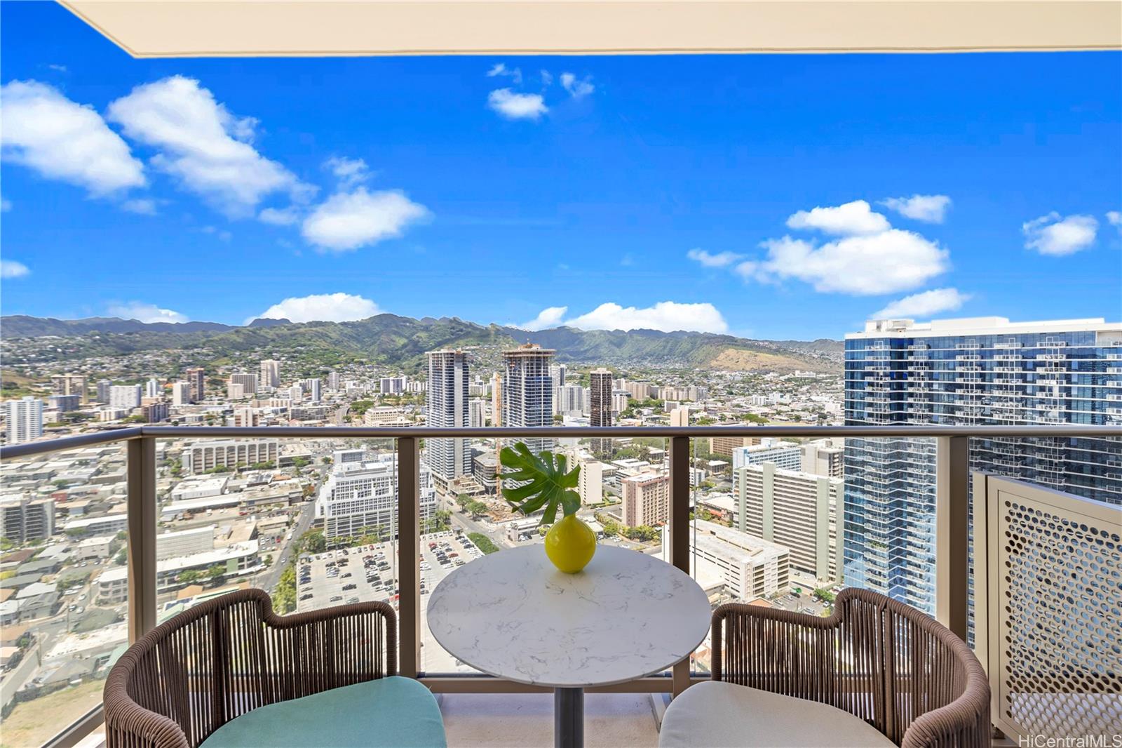 1388 Kapiolani Boulevard 4111