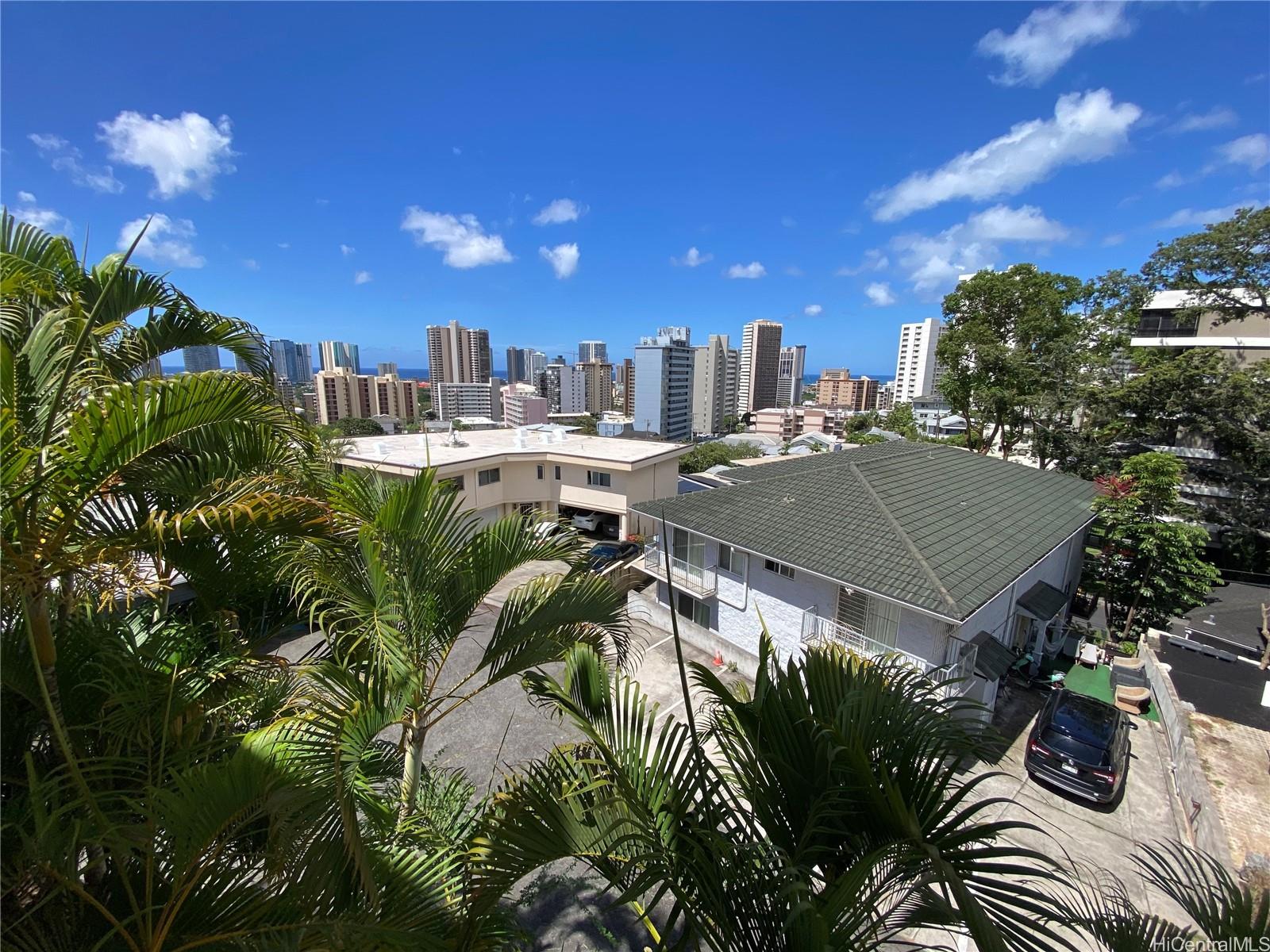 1019 Maunaihi Place 203