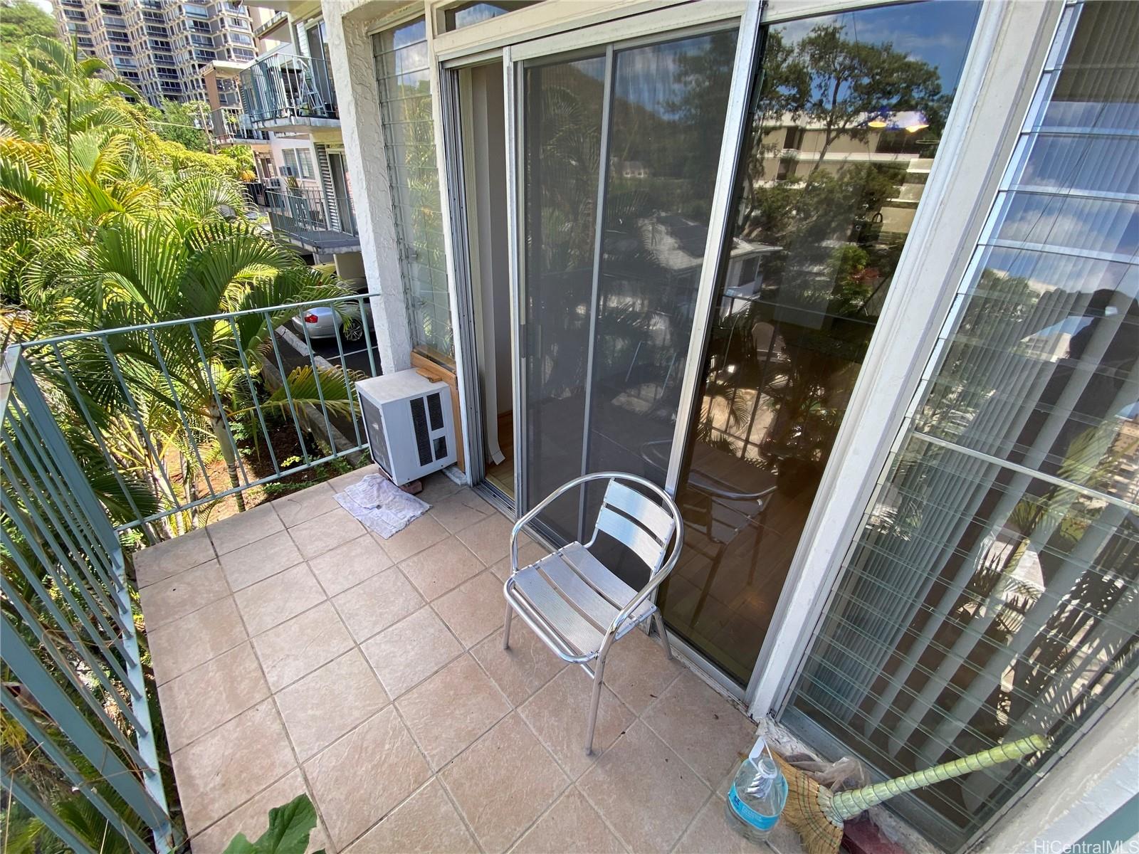 1019 Maunaihi Place 203